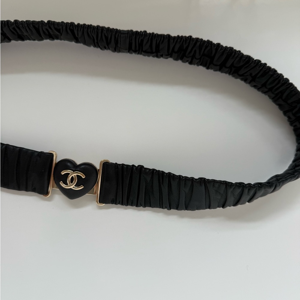 CHANEL CC logo heart Black and Gold Elastic Belt size S 85cm - Picture 2 of 4